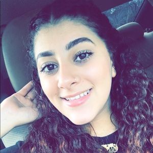 Meet your Posher, Cindy